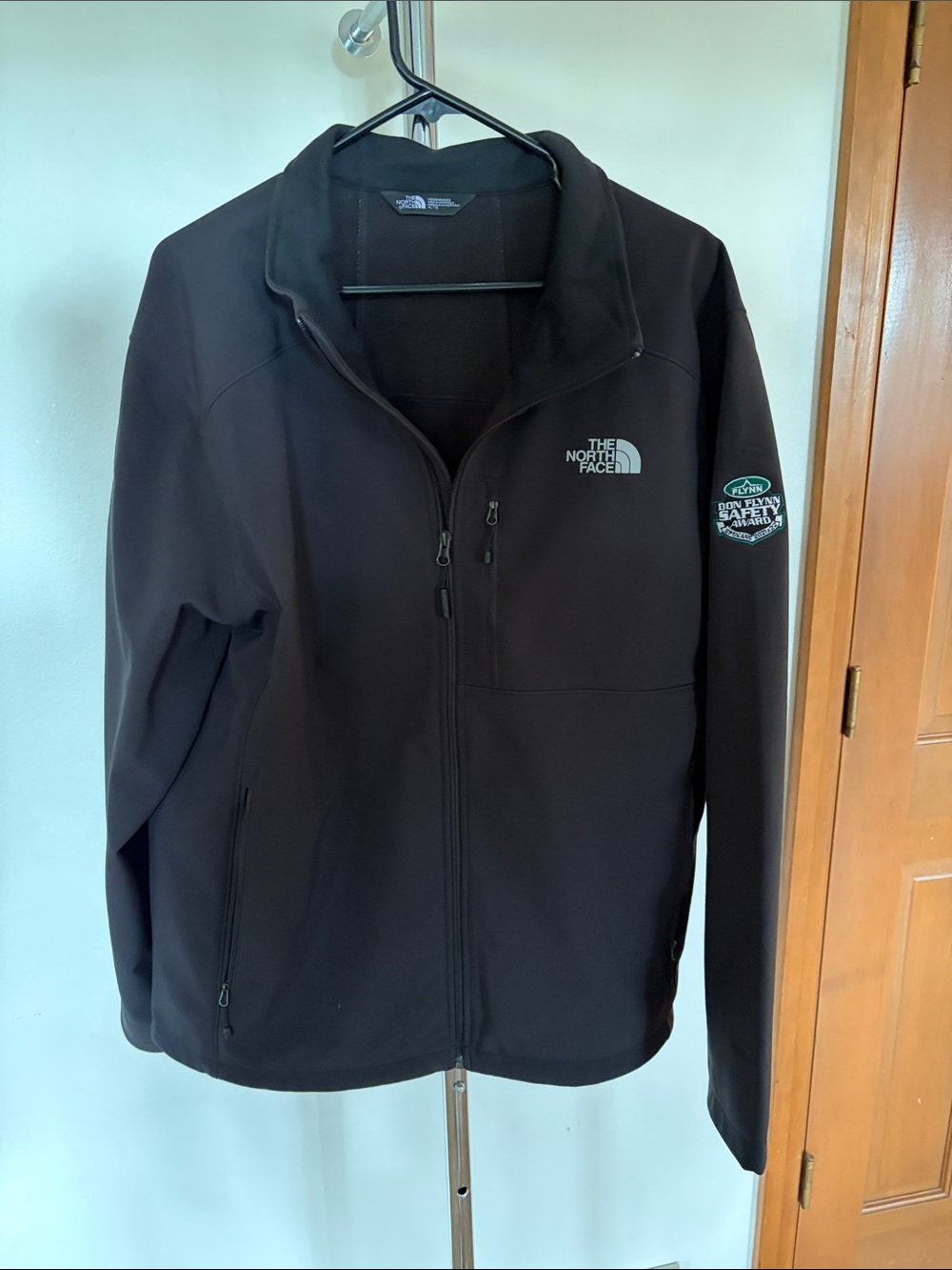 The North Face Black Lightweight Softshell Jacket - Zip Front